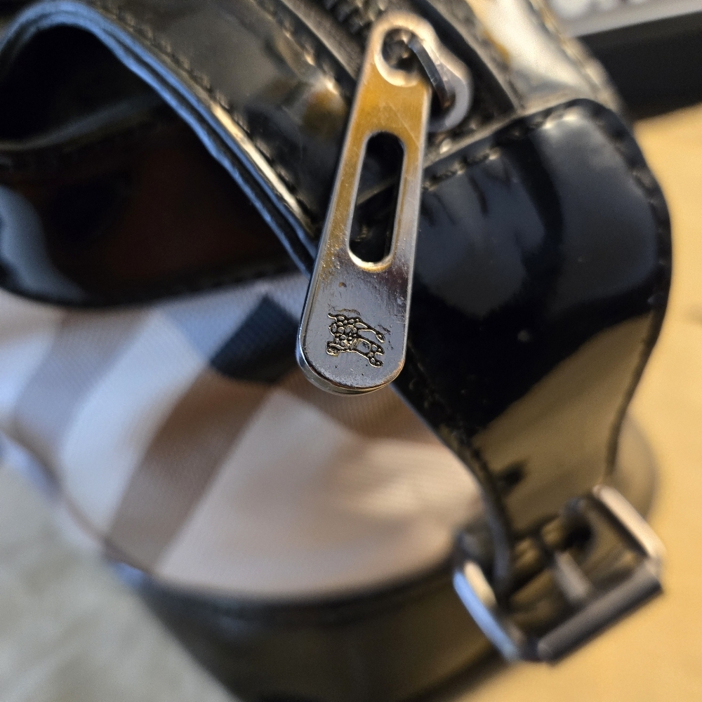 BURBERRY Nova Check Hand Bag PVC X Patent Leather - Picture 2 of 13